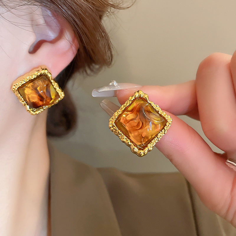 Maillard Style Vintage Round Earrings For Women, Irregular Silver Texture Brown Resin Stud Earrings, Retro Luxury Geometric Ear Jewelry For Daily Commute Party