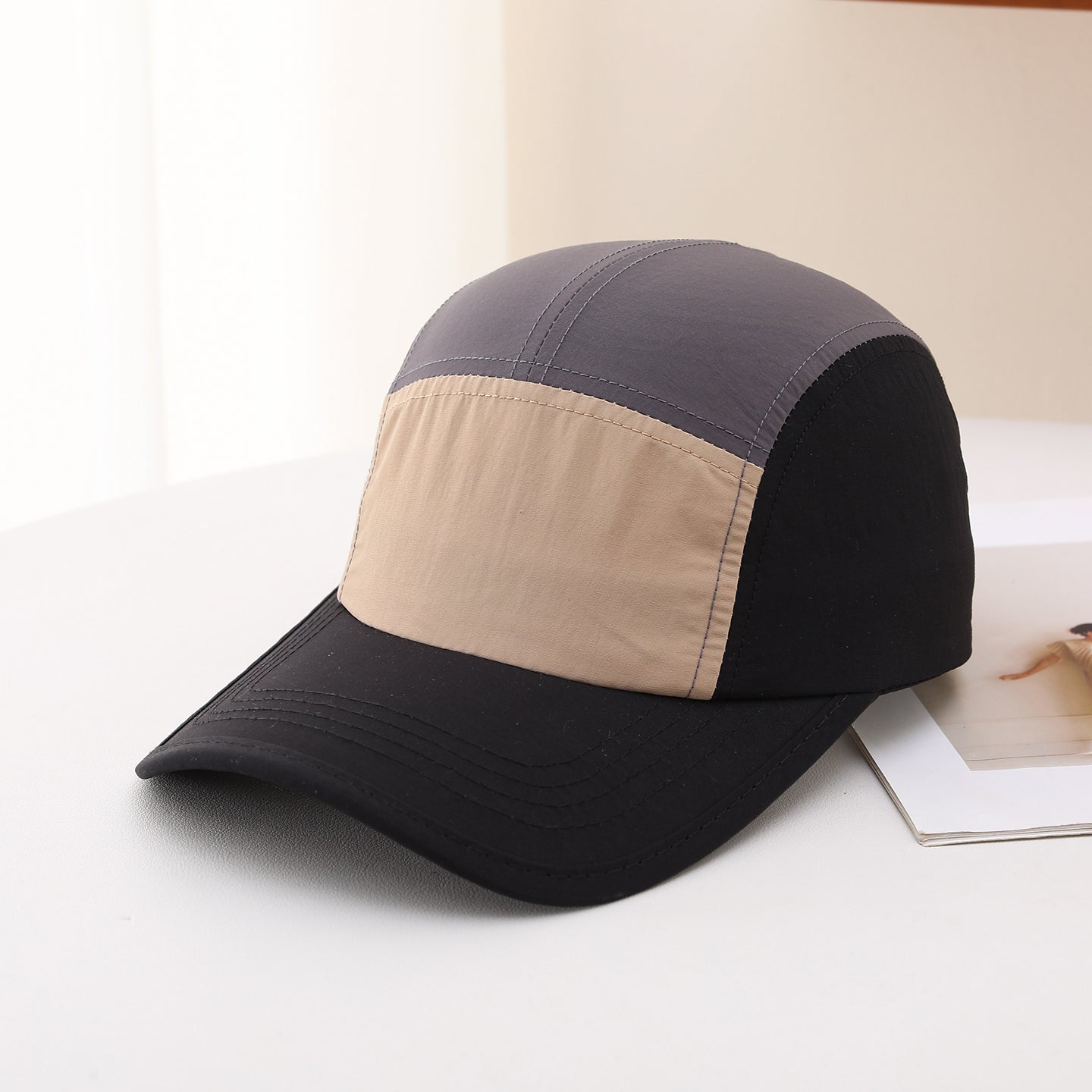 Light Board Patchwork Color-matching Water-resistant Lightweight Casual Simple Style Adjustable Baseball Cap For Travel, Tourism, Sports