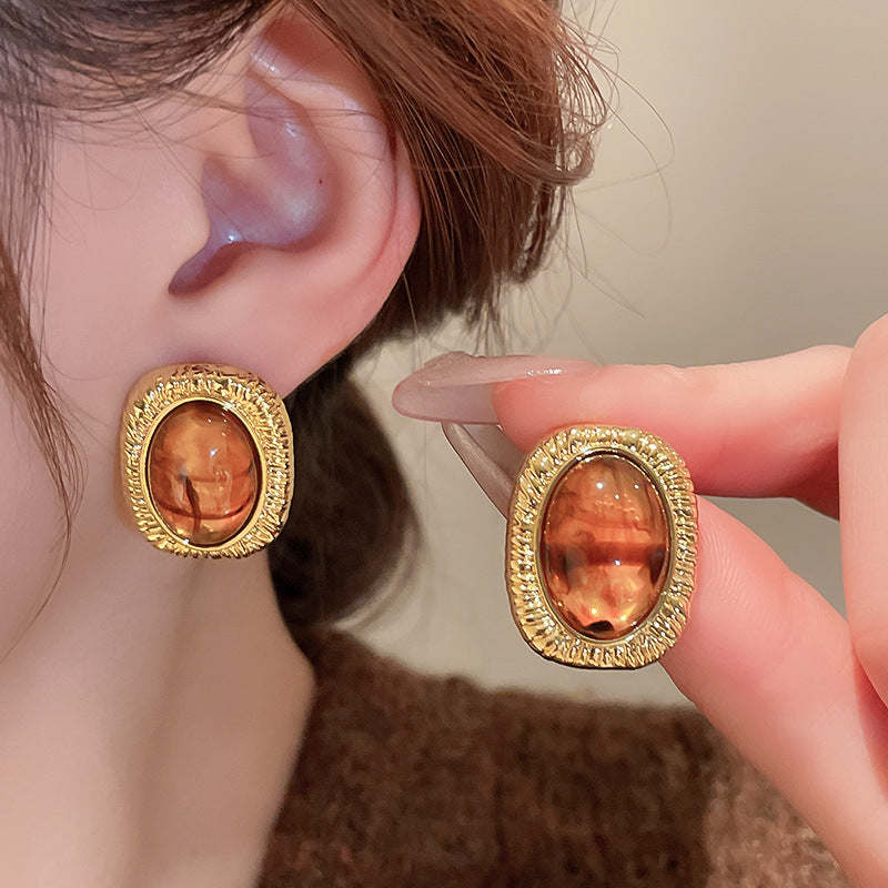 Maillard Style Vintage Round Earrings For Women, Irregular Silver Texture Brown Resin Stud Earrings, Retro Luxury Geometric Ear Jewelry For Daily Commute Party