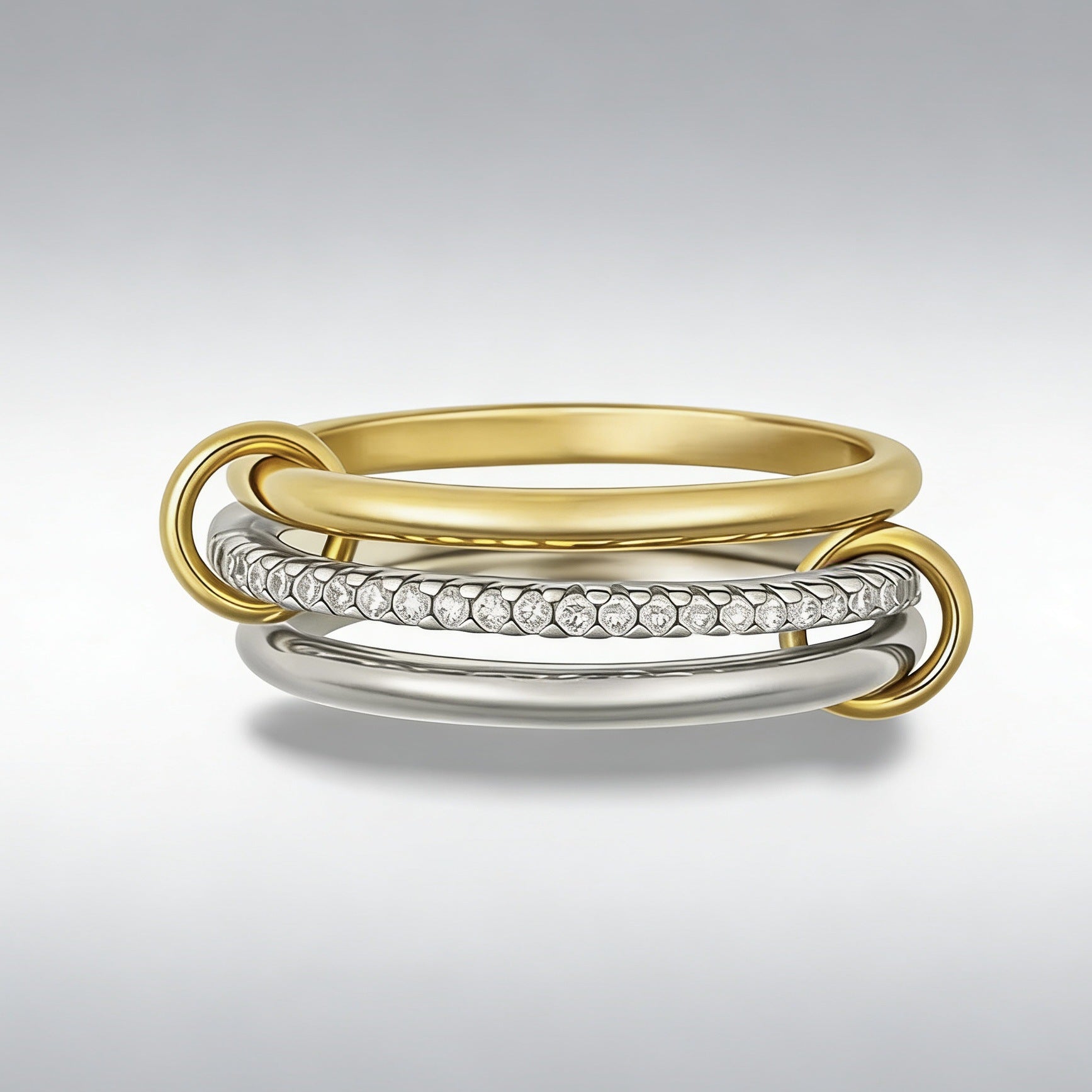 Three-ring Interlocking Full-diamond Zircon Ring