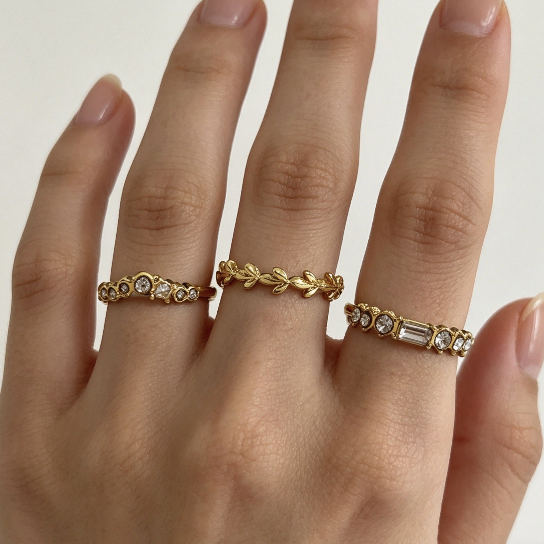 Simple Alloy Electroplated 18K Gold Three-Piece Ring Set
