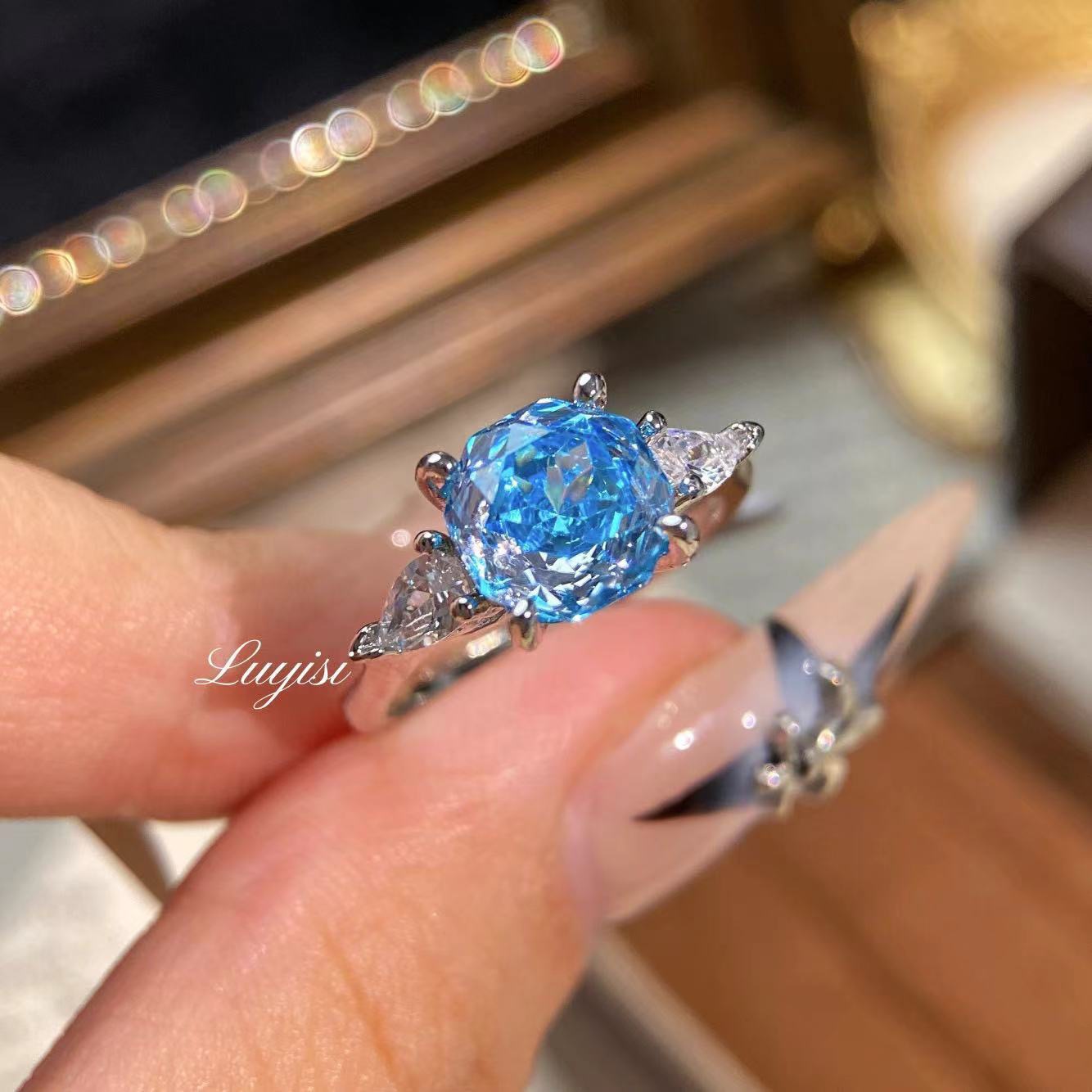 Vintage Dopamine Ring, Trendy Light Luxury Colorful Moissanite Band Ring
